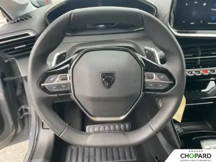 Photo 16 Peugeot 208  Hybrid 100 e-DCS6