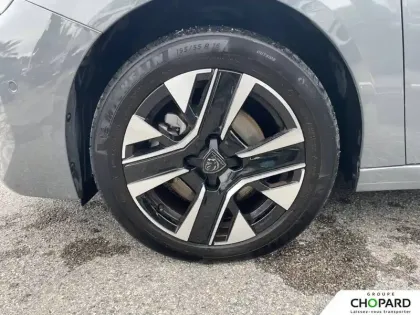 Photo 11 Peugeot 208  Hybrid 100 e-DCS6