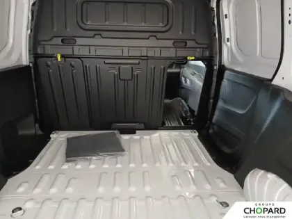 Photo 18 Peugeot Partner  FOURGON M DIESEL 100 CH MANUELLE