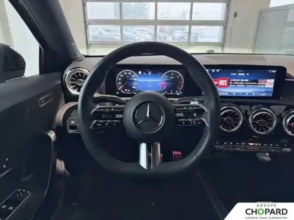 Photo 15 Mercedes Classe A  200 d 8G-DCT