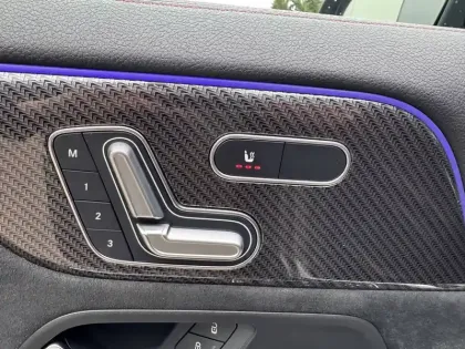 Photo 14 Mercedes GLA  200 d 8G-DCT