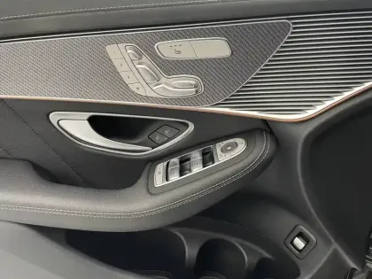 Photo 53 Mercedes EQC  400 4Matic