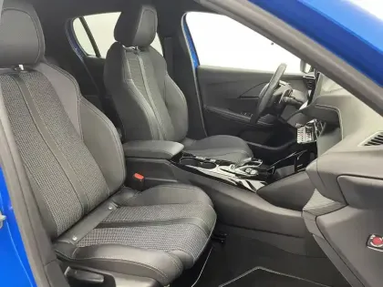 Photo 51 Peugeot 208  PureTech 130 S&S EAT8