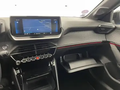 Photo 52 Peugeot 208  PureTech 130 S&S EAT8