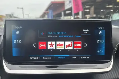 Photo 21 Peugeot 208  PureTech 130 S&S EAT8