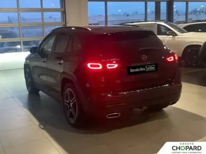 Photo 30 Mercedes GLA  200 d 8G-DCT