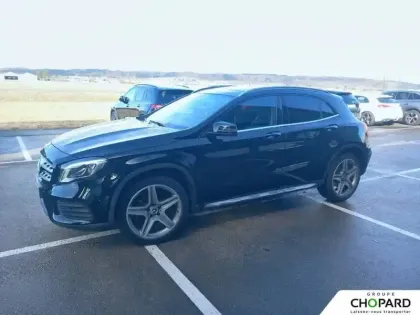 Photo 56 Mercedes GLA  180 7-G DCT