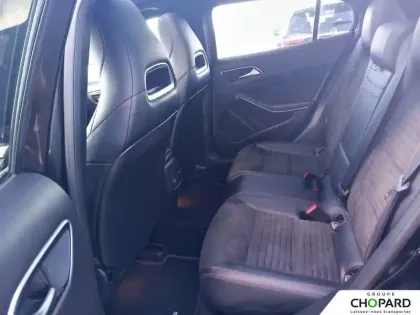 Photo 17 Mercedes GLA  180 7-G DCT