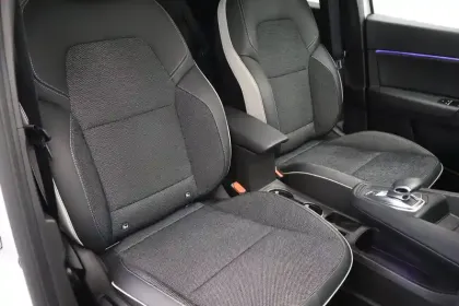 Photo 17 Renault Captur  E-Tech hybride rechargeable 160