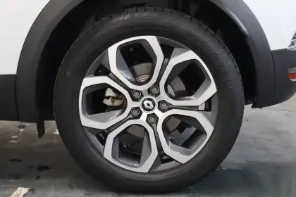 Photo 14 Renault Captur  E-Tech hybride rechargeable 160