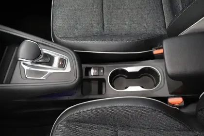 Photo 25 Renault Captur  E-Tech hybride rechargeable 160