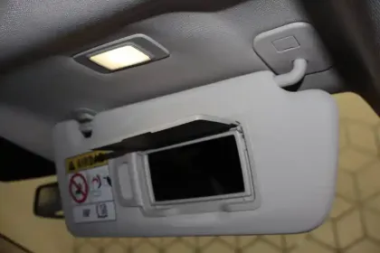 Photo 9 Renault Captur  E-Tech hybride rechargeable 160