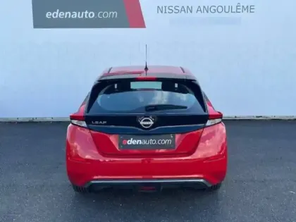 Photo 81 Nissan Leaf  Electrique 40kWh