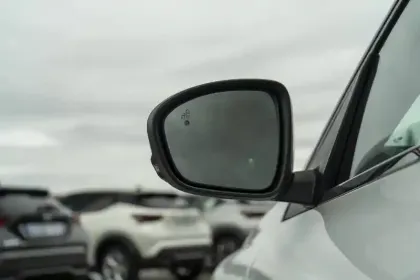 Photo 16 Renault Arkana  E-Tech hybride 145 - 22