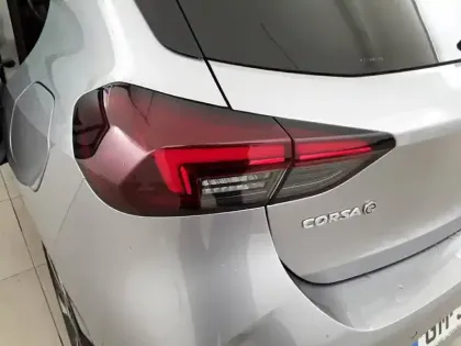 Photo 16 Opel Corsa  Electrique 136 ch & Batterie 50 kWh