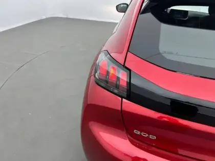 Photo 58 Peugeot 208  BlueHDi 100 S&S BVM6