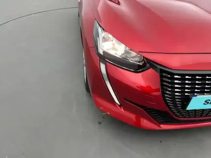 Photo 57 Peugeot 208  BlueHDi 100 S&S BVM6