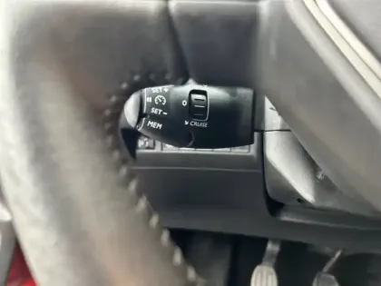 Photo 60 Peugeot 208  BlueHDi 100 S&S BVM6