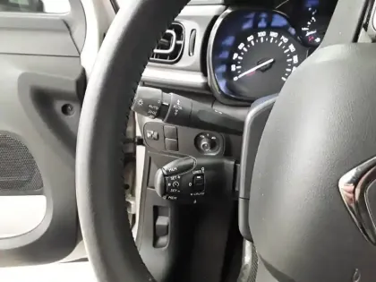 Photo 90 Citroën C3  PureTech 83 ch BVM5