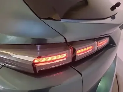 Photo 16 Peugeot 308  SW BlueHDi 130ch S&S EAT8