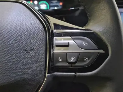 Photo 57 Peugeot 308 Gén. III Ph1 Allure 5