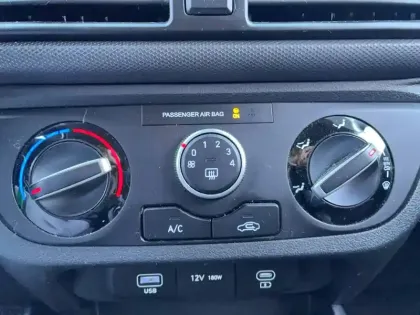 Photo 21 Hyundai I10  1.0 63 BVR