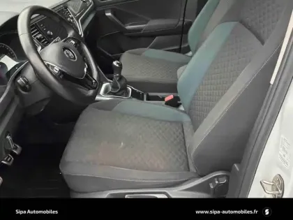 Photo 13 Volkswagen T-roc  1.0 TSI 115 Start/Stop BVM6