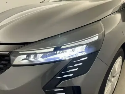 Photo 60 Renault Clio Gén. V (BJA) Ph2 Evolution 5