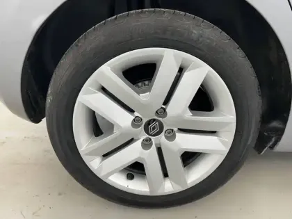 Photo 57 Renault Clio Gén. V (BJA) Ph2 Evolution 5