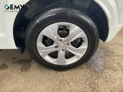 Photo 10 Dacia Sandero  SCe 65 - 22