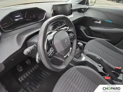 Photo 38 Peugeot 208  PureTech 75 S&S BVM5