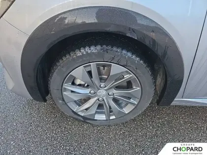 Photo 24 Peugeot 208  Electrique 50 kWh 136ch