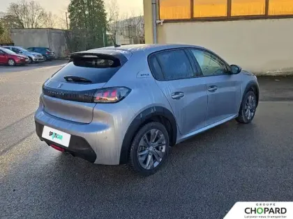Photo 30 Peugeot 208  Electrique 50 kWh 136ch