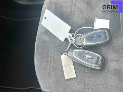 Photo 25 Ford Kuga  2.5 Duratec 190 ch FlexiFuel FHEV E85 Powershift