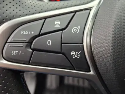 Photo 35 Renault Clio  E-Tech full hybrid 145 ch GSR2