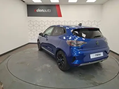 Photo 12 Renault Clio  E-Tech full hybrid 145 ch GSR2