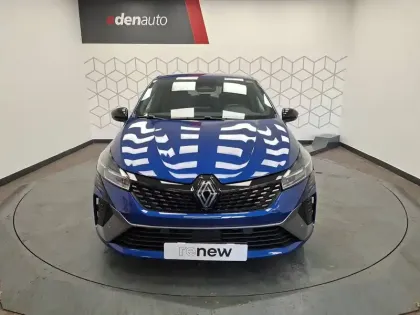 Photo 8 Renault Clio  E-Tech full hybrid 145 ch GSR2