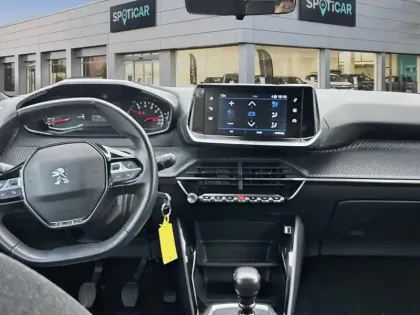 Photo 9 Peugeot 2008  PureTech 100 S&S BVM6 Active Pack