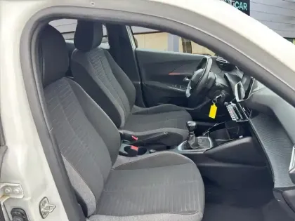 Photo 8 Peugeot 2008  PureTech 100 S&S BVM6 Active Pack