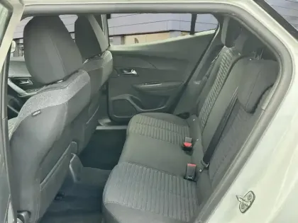 Photo 22 Peugeot 2008  PureTech 100 S&S BVM6 Active Pack