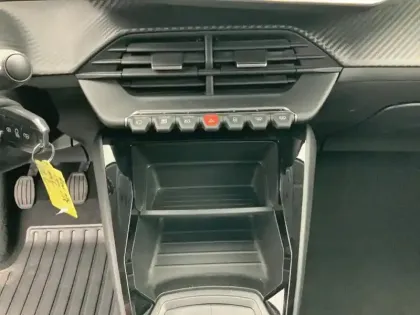 Photo 11 Peugeot 208  PureTech 75 S&S BVM5 Like