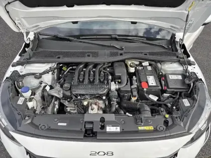 Photo 6 Peugeot 208  PureTech 75 S&S BVM5 Style
