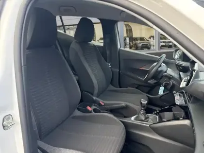 Photo 8 Peugeot 2008  BlueHDi 110 S&S BVM6 Active Pack