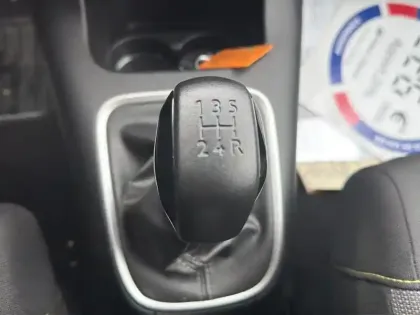 Photo 23 Citroën C3  PureTech 83 S&S BVM5 Shine