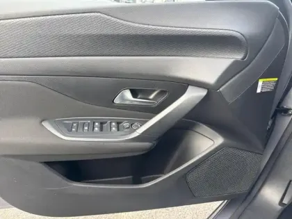 Photo 24 Peugeot 308  BlueHDi 130ch S&S BVM6 Active Pack