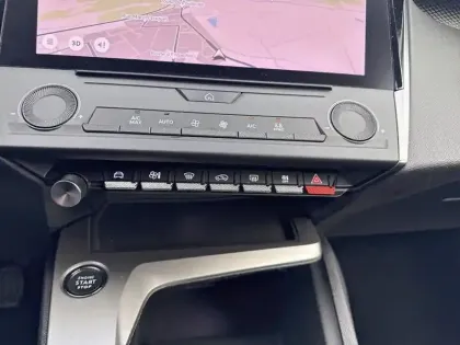 Photo 12 Peugeot 308  BlueHDi 130ch S&S BVM6 Active Pack