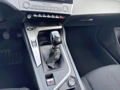 Photo 23 Peugeot 308  BlueHDi 130ch S&S BVM6 Active Pack