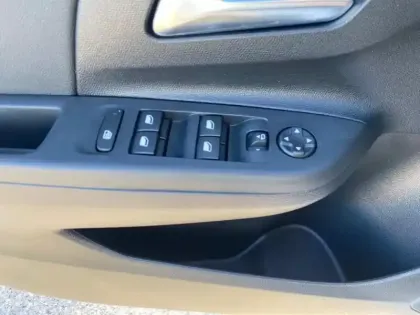 Photo 19 Opel Corsa  1.2 Turbo 100 ch BVM6 Elegance Business