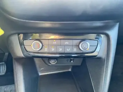 Photo 21 Opel Corsa  1.2 Turbo 100 ch BVM6 Elegance Business