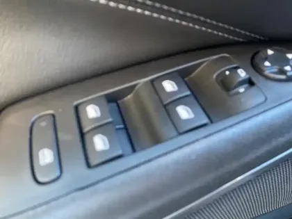 Photo 15 Opel Crossland  1.2 Turbo 110 ch BVM6 Elegance